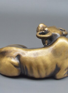 纯铜实心卧牛摆件全铜招财生肖牛客厅博物架办公室桌面装饰工艺品