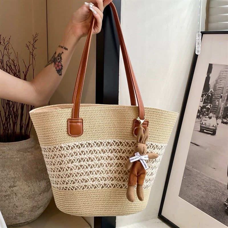 夏季流行度假风菜篮子编织包女海边草编包时尚百搭通勤单肩水桶包,箱包皮具/热销女包/男包,托特包,淘宝优惠券,粉丝福利购,淘宝优惠卷