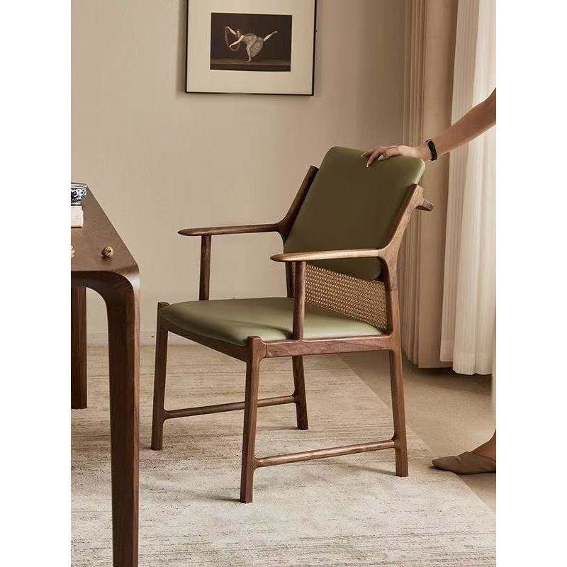 Aurora民宿简约北欧酒店实木客艺单人阳台休闲奶茶沙发椅椅子桌椅