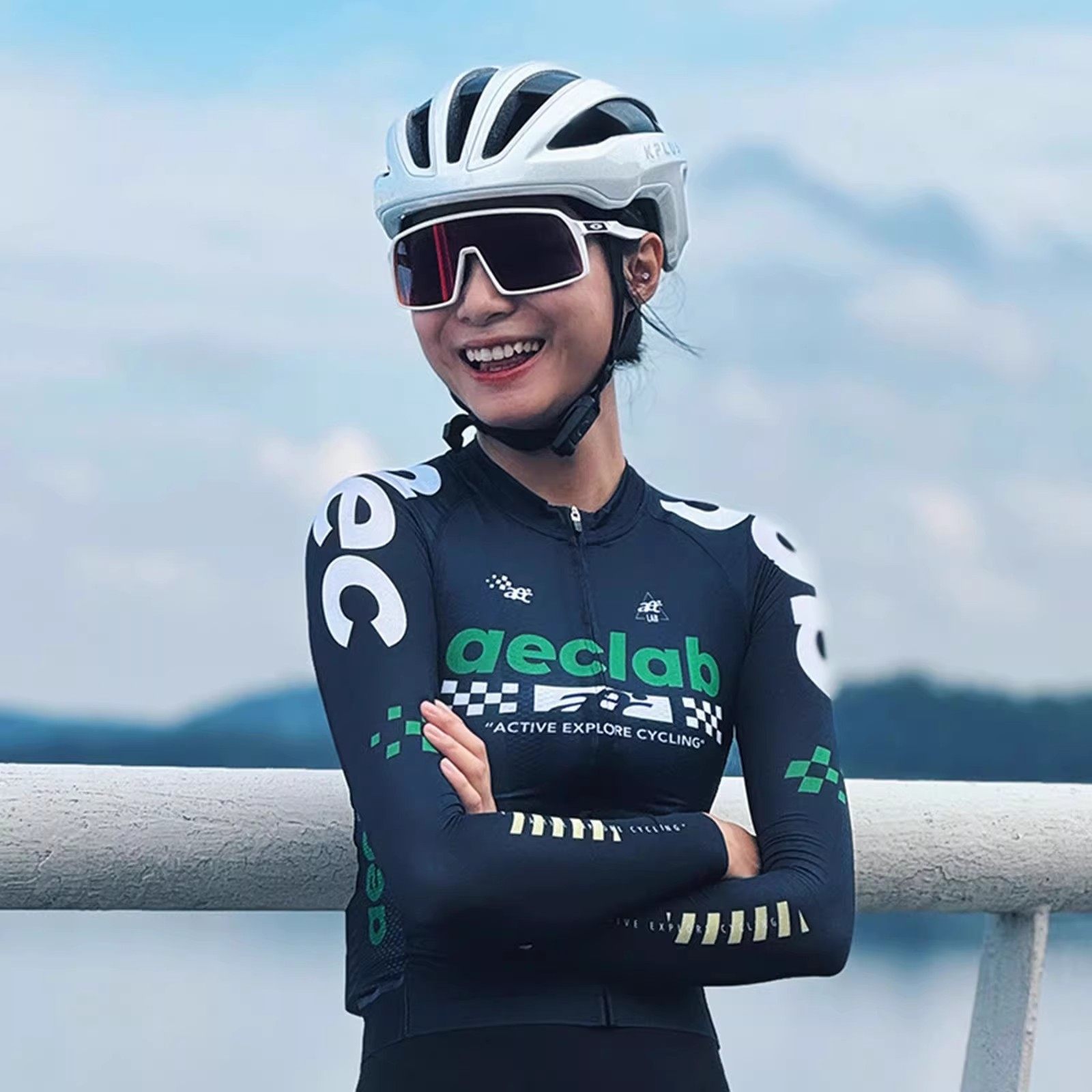 2025新款防晒防紫外线骑行上衣速干透气带反光条骑行短袖男女