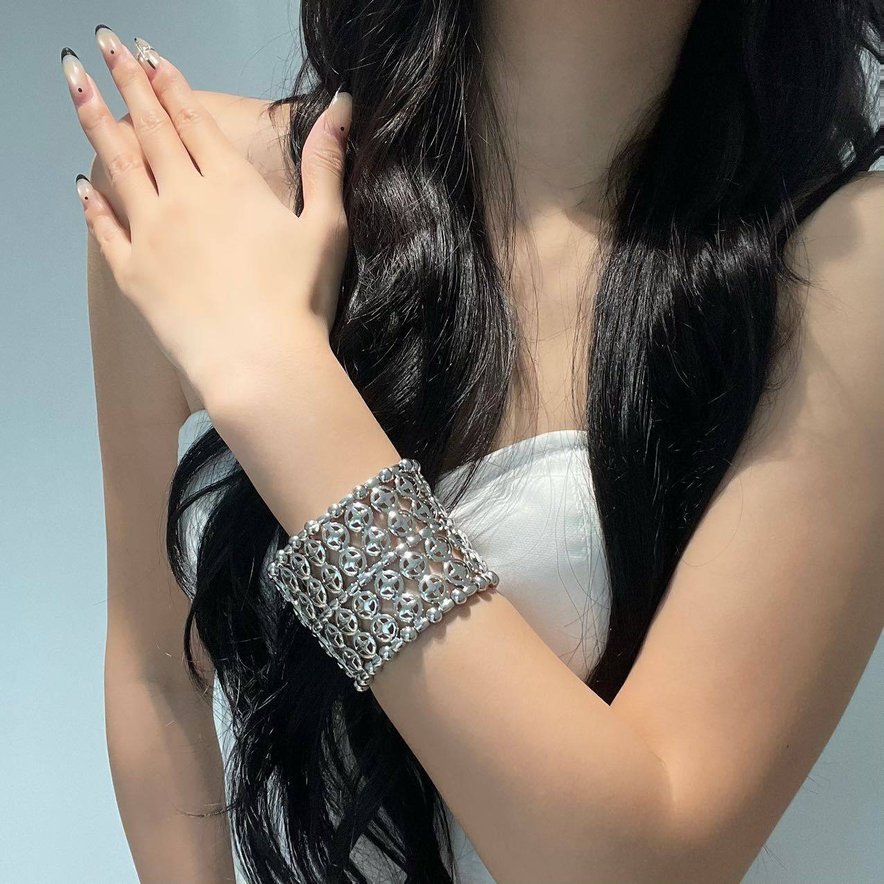 时尚复古银色宽版十字弹力手镯女轻奢高级感精致手链气质百搭手环,饰品/流行首饰/时尚饰品新,手镯,淘宝优惠券,粉丝福利购,淘宝优惠卷