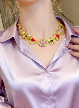 复古宫廷风金属镶钻人像爱心项链