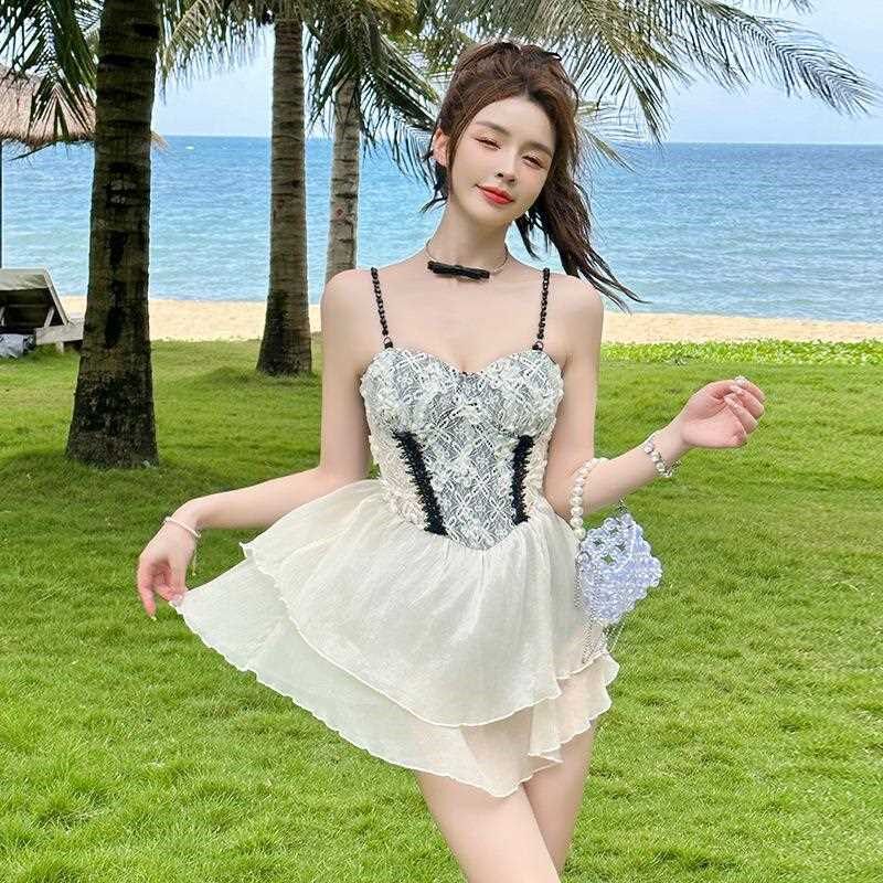 日系可爱少女甜美仙女范遮肚显瘦保守学生温泉连体双层裙泳衣女潮