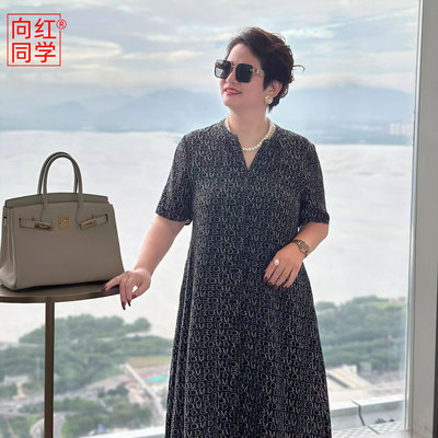 字母印花连衣裙宽松遮肉显瘦