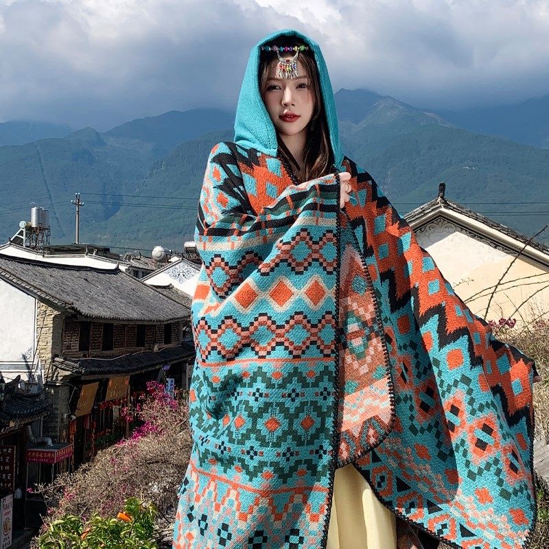 青海西藏云南旅游斗篷披风女秋冬加厚民族风拍照S出片超大开叉披