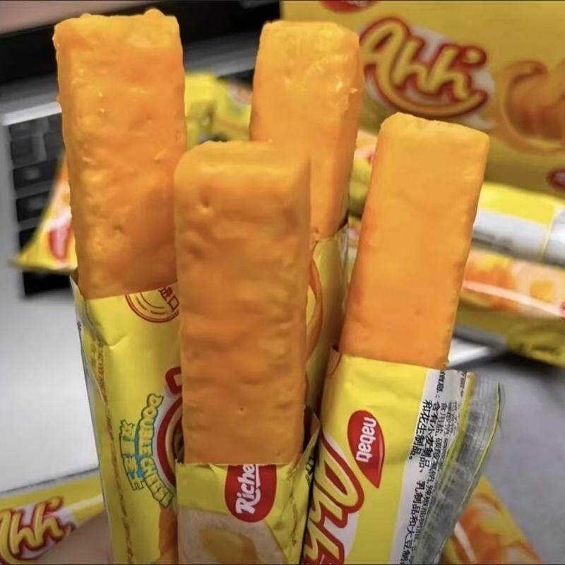 新货印尼纳宝帝双重芝士玉米棒夹心卷nabati芝心卷雅嘉奶酪零食