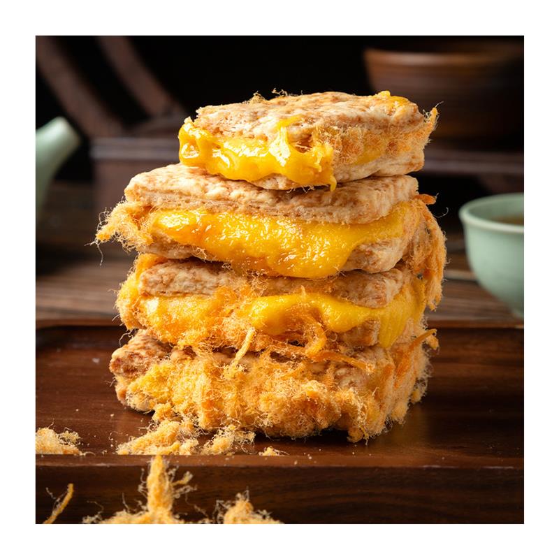 新货肉松蛋黄方块酥咸味早餐饼干传统纯手工点心小吃追剧小