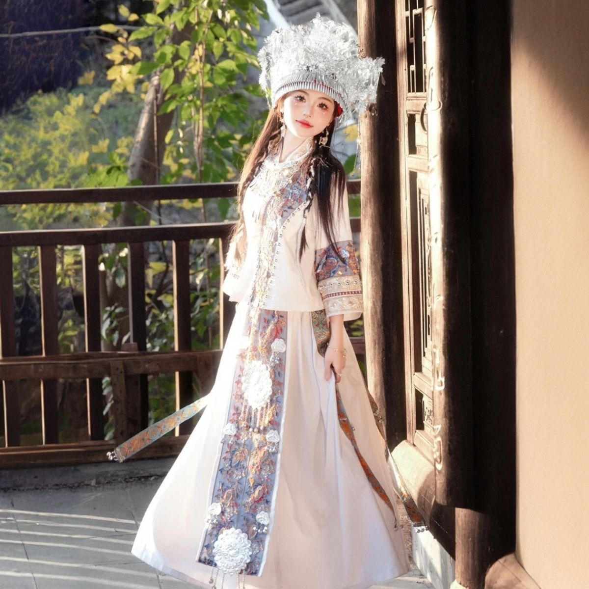 新款苗疆少女清新民族风旅拍服饰