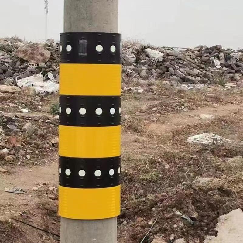 电线杆防撞贴太阳能爆闪防撞桶夜间爆闪灯黄黑圆柱形带灯警示贴灯