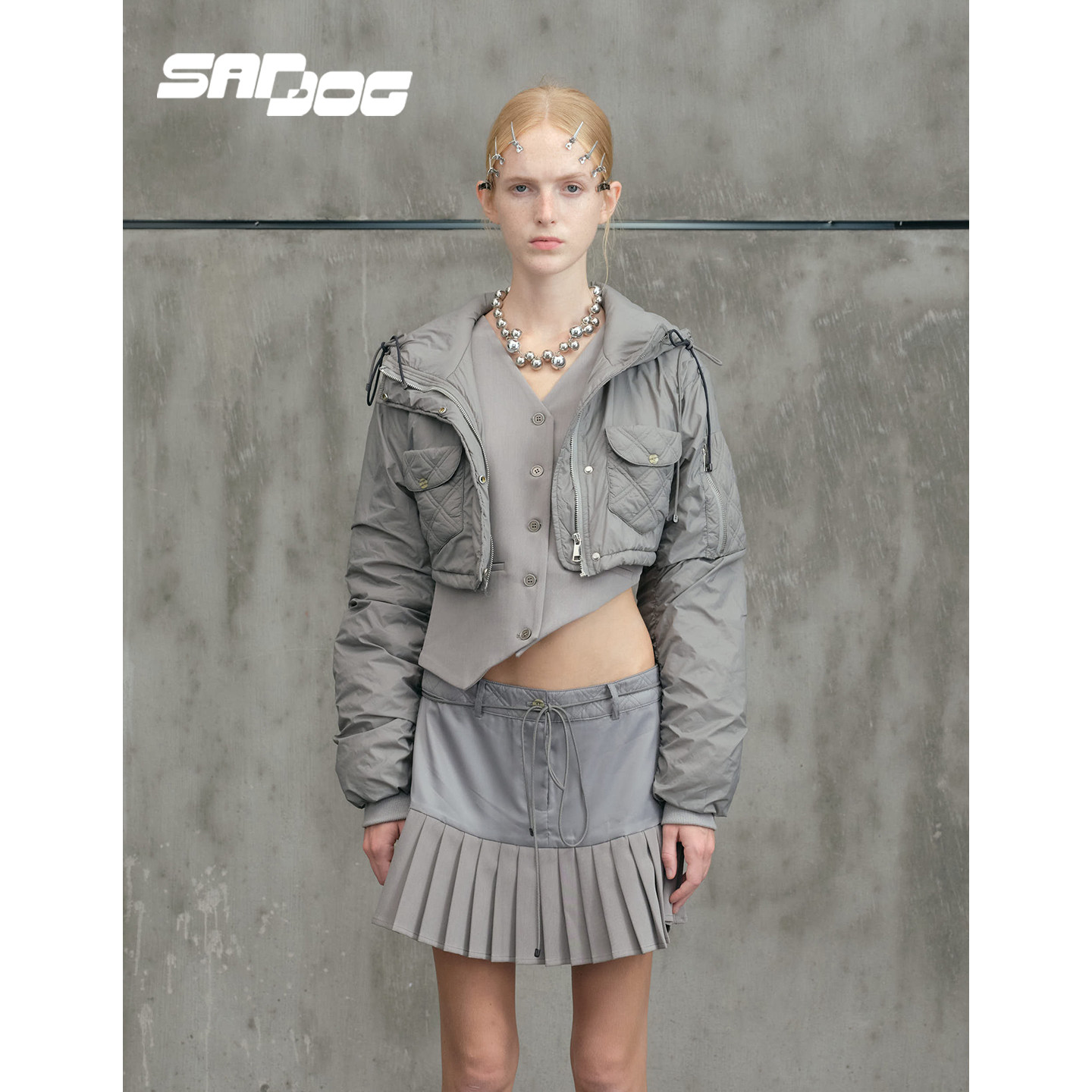 SADDOG浅灰色超短棉服女