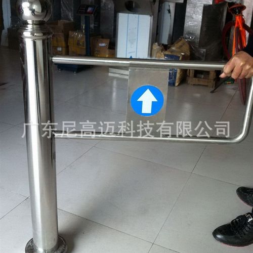 车站半高立式旋转辊闸门逆时针手推滚轴双重全高防尾随十字栅栏门