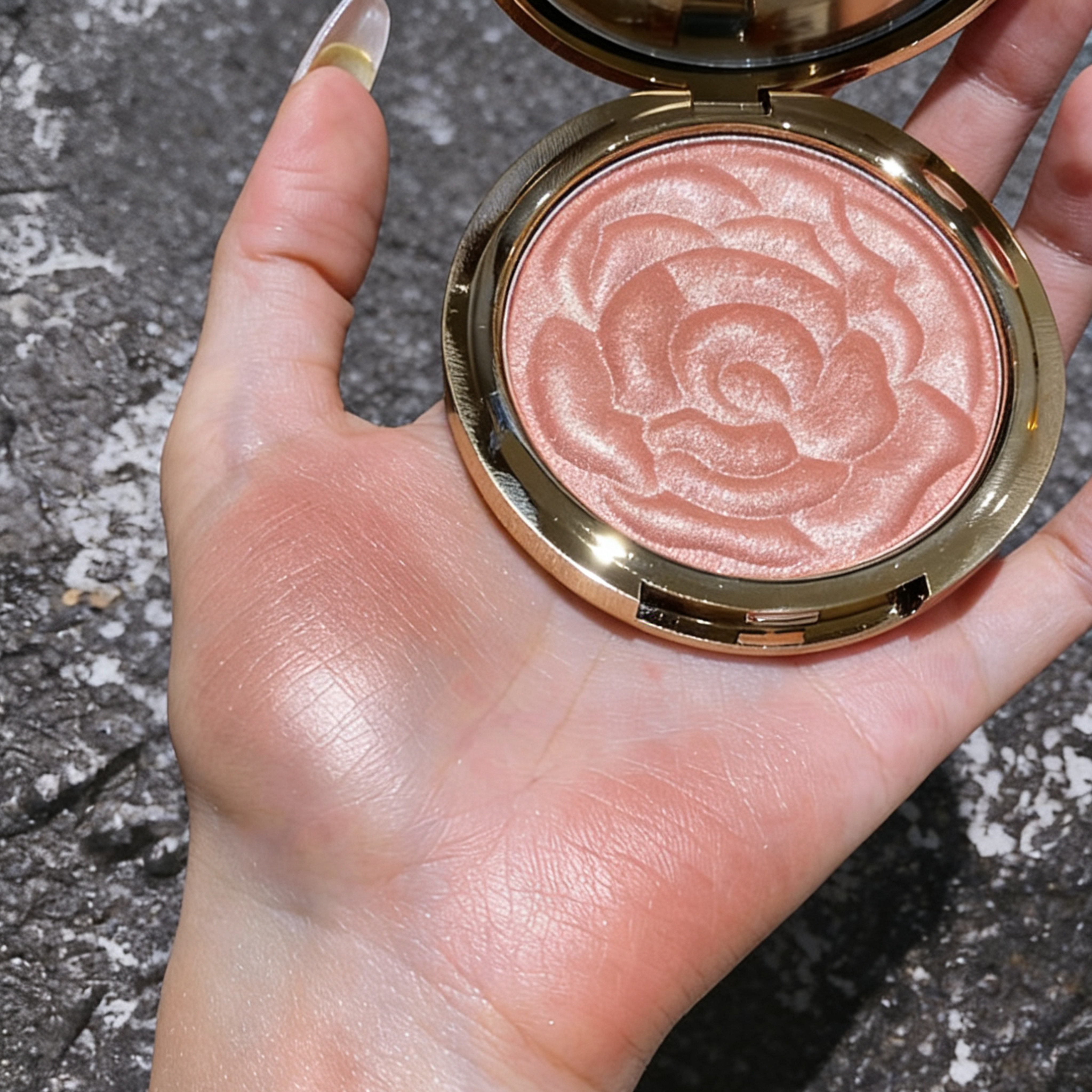 2026新款爆款kakashow玫瑰花瓣浮雕腮红高光盘珠光胭脂晒红裸妆感