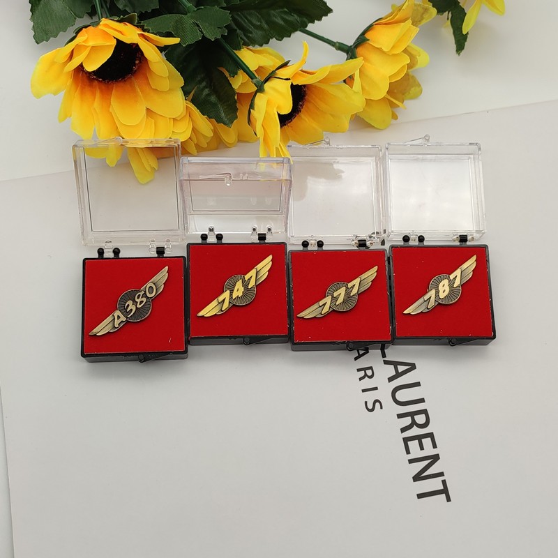 国航东航波音徽章航空x纪念品胸章航空章航徽定制