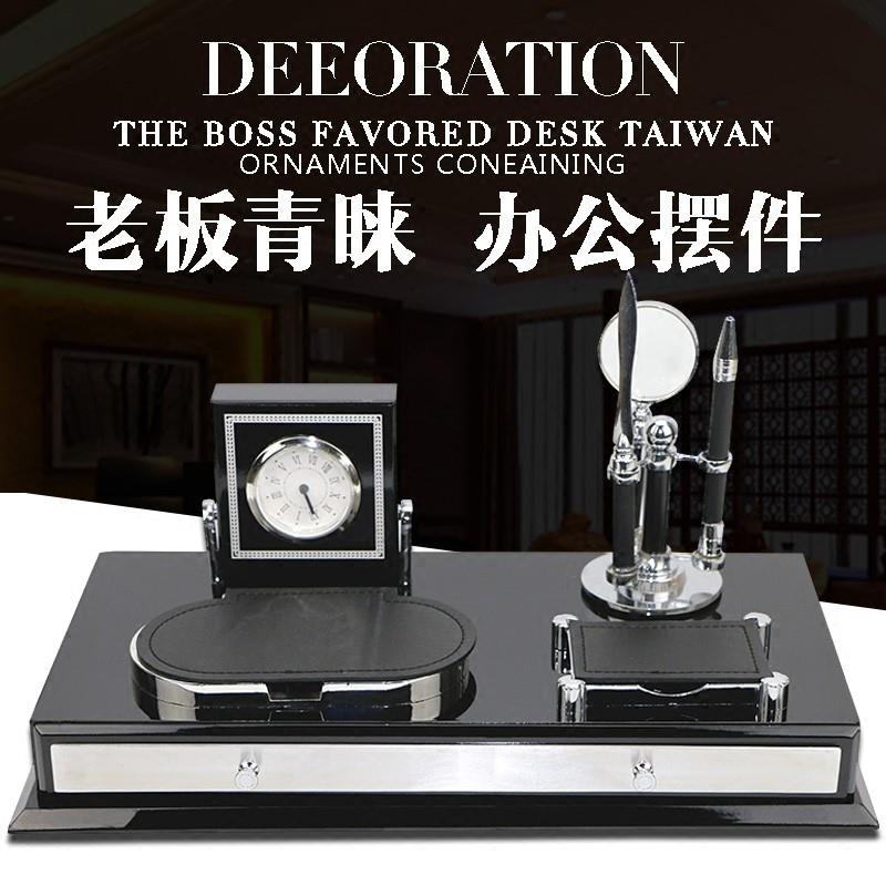 新款老板办公室桌面台历摆件带笔筒名片盒木质商务台历架