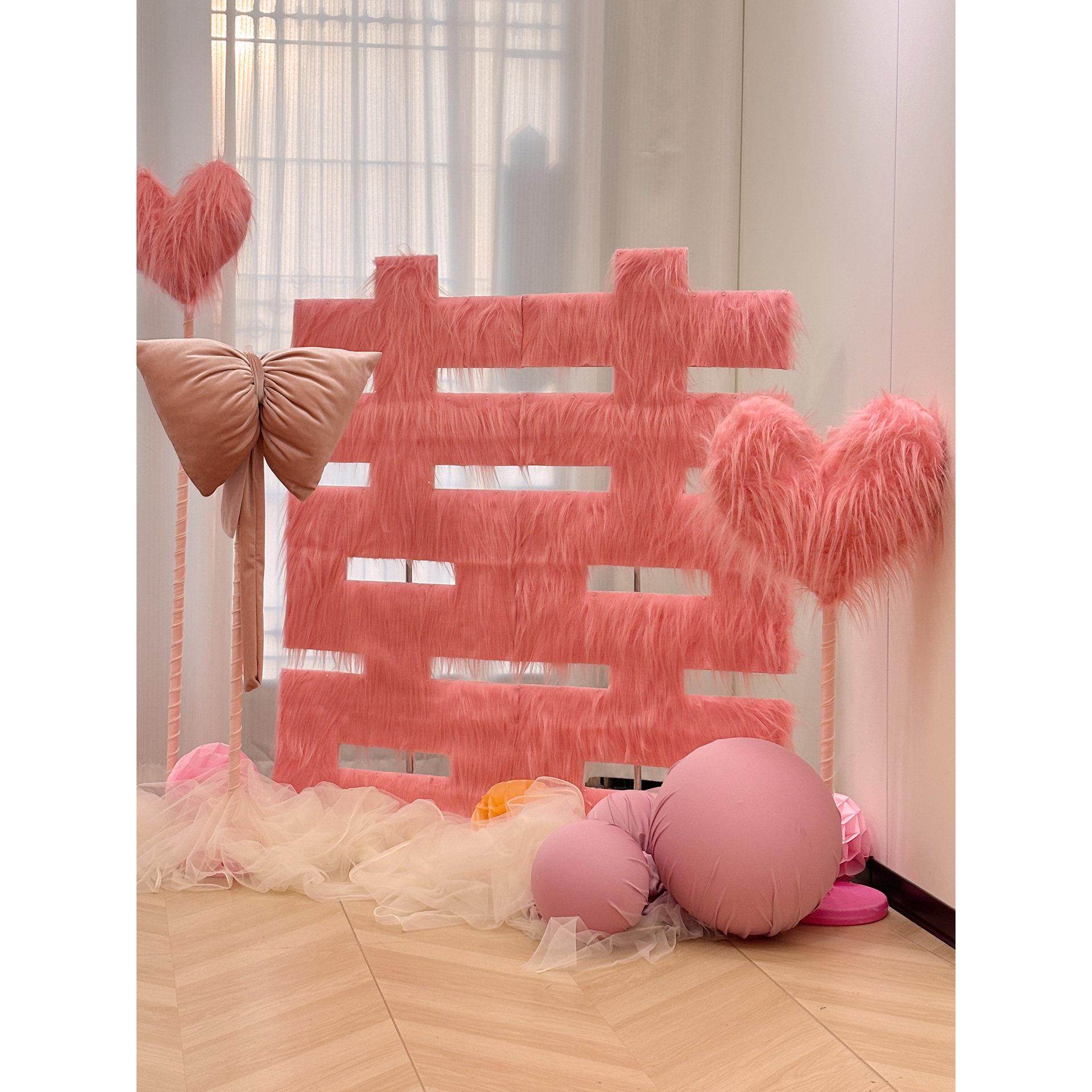 粉色黄色毛毛布结婚客厅卧室布置晨袍拍照留影区背景大号喜字kt板,节庆用品/礼品,婚房布置套装,淘宝优惠券,粉丝福利购,淘宝优惠卷