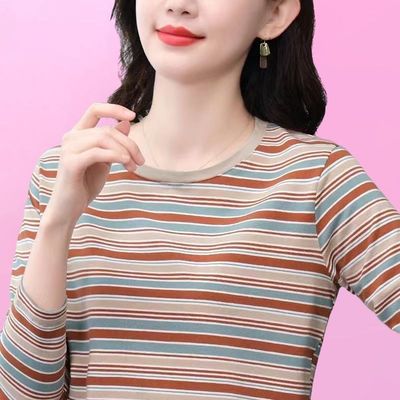 上衣大码圆领显瘦洋气长袖T恤女