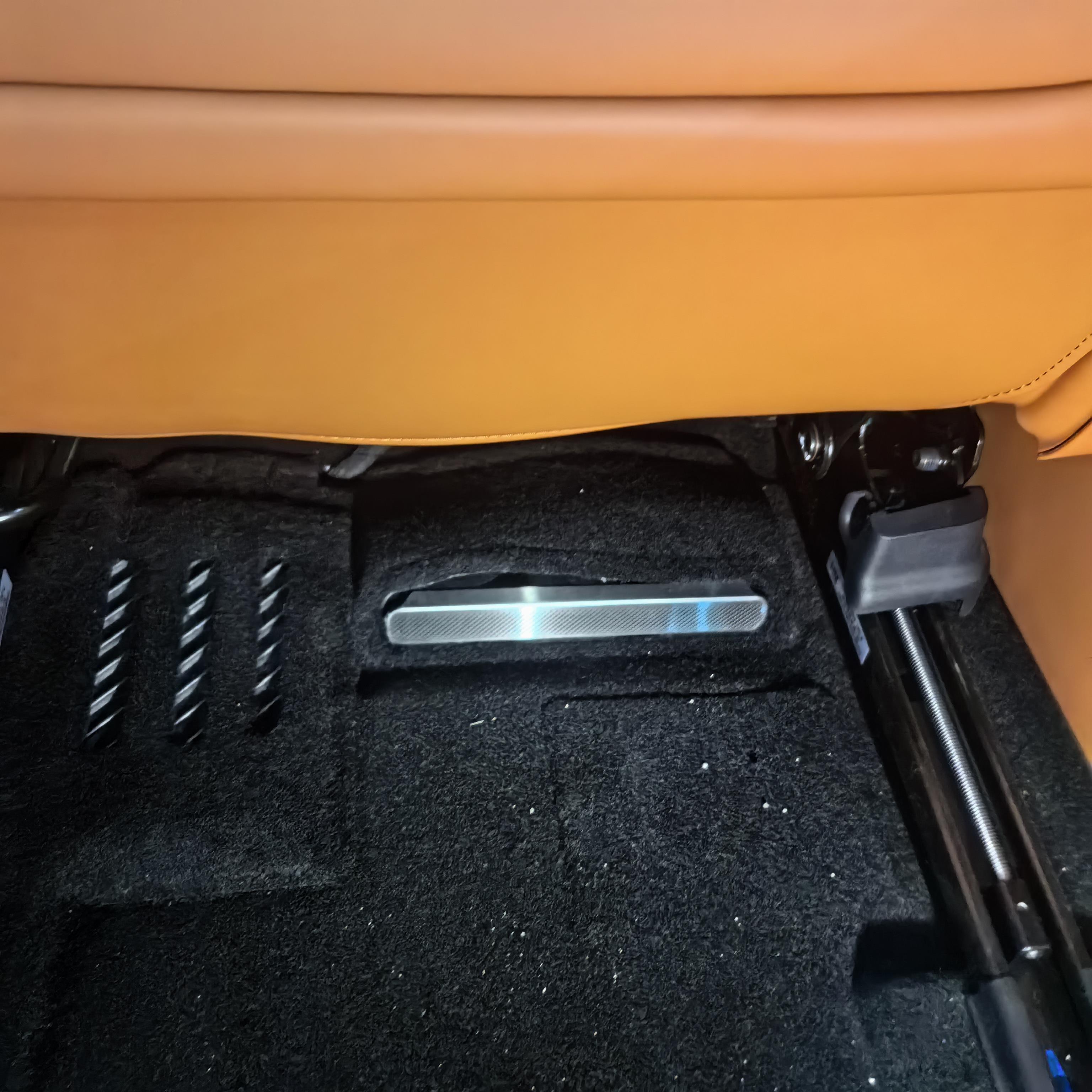 适用于长安深蓝s09座椅下出风口保护罩配件改装专用