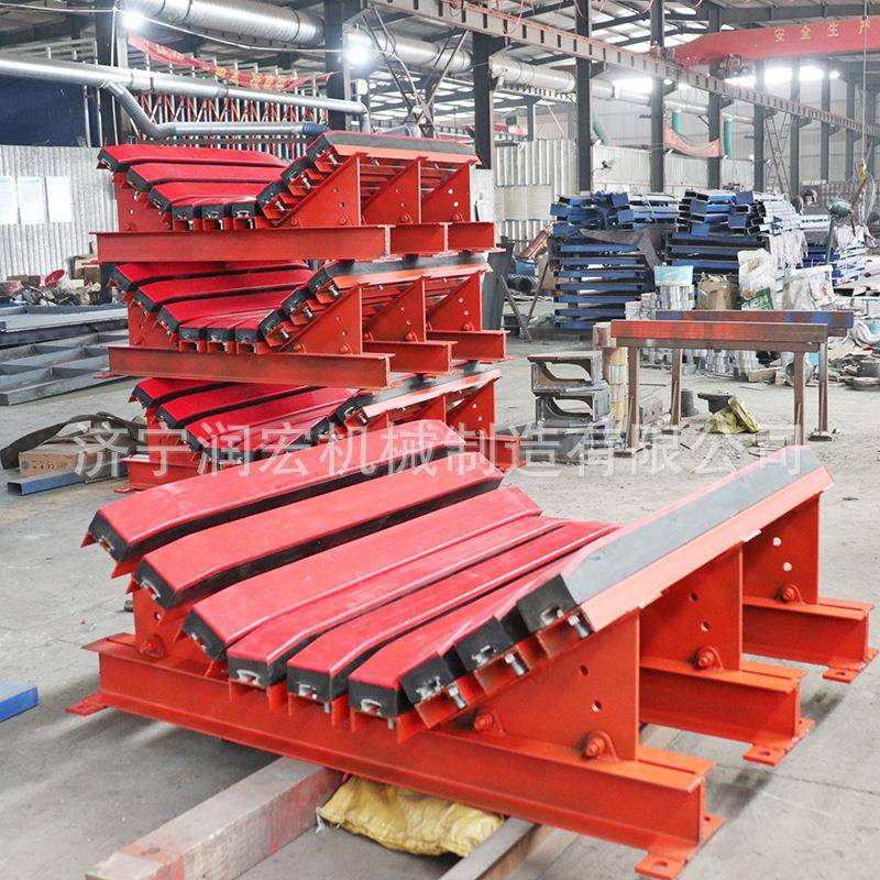 皮带机带宽1000缓冲床导料槽角度可调减震床缓冲耐磨重型滑槽