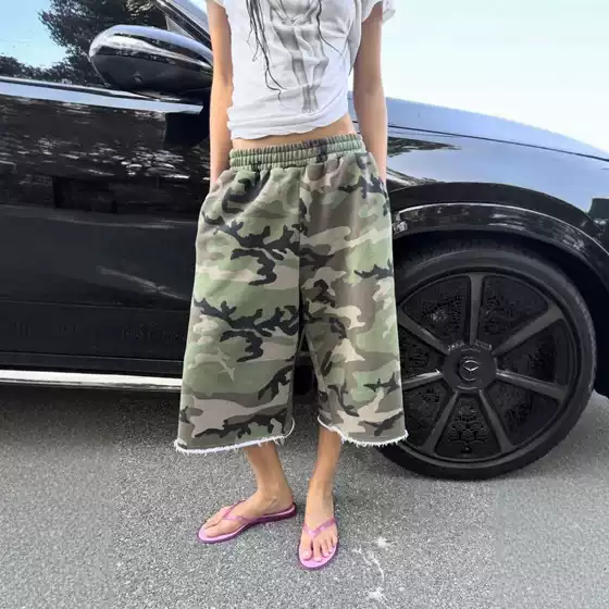European and American Camouflage Shorts, Retro Street-Style Frayed Design, Hip-Hop Loose Wide-Leg Casual Cropped Pants