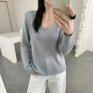 26初秋新款100亚麻简约V领长袖针织衫女薄款宽松显瘦套头打底衫