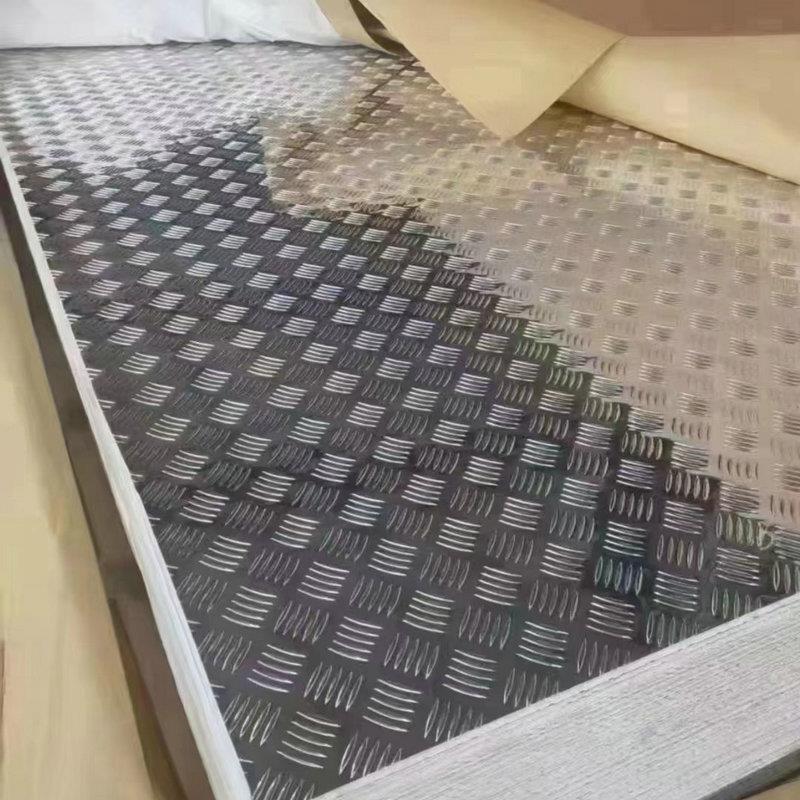 1100五条筋花纹铝板1060花纹板船用电梯车厢垫板花纹铝板