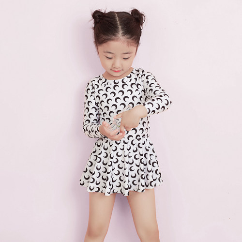 儿童泳衣女女童连体夏裙式可爱公主小童中大童韩国网红宝宝游泳衣