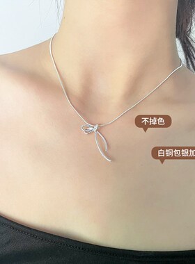 岚芷 蝴蝶结不对称925银项链y女小众设计锁骨链个性时尚ins风饰品