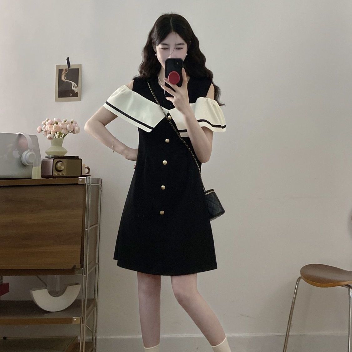 大码胖mm韩系气质荷叶边露肩短袖连衣裙女装夏季洋气减龄中长