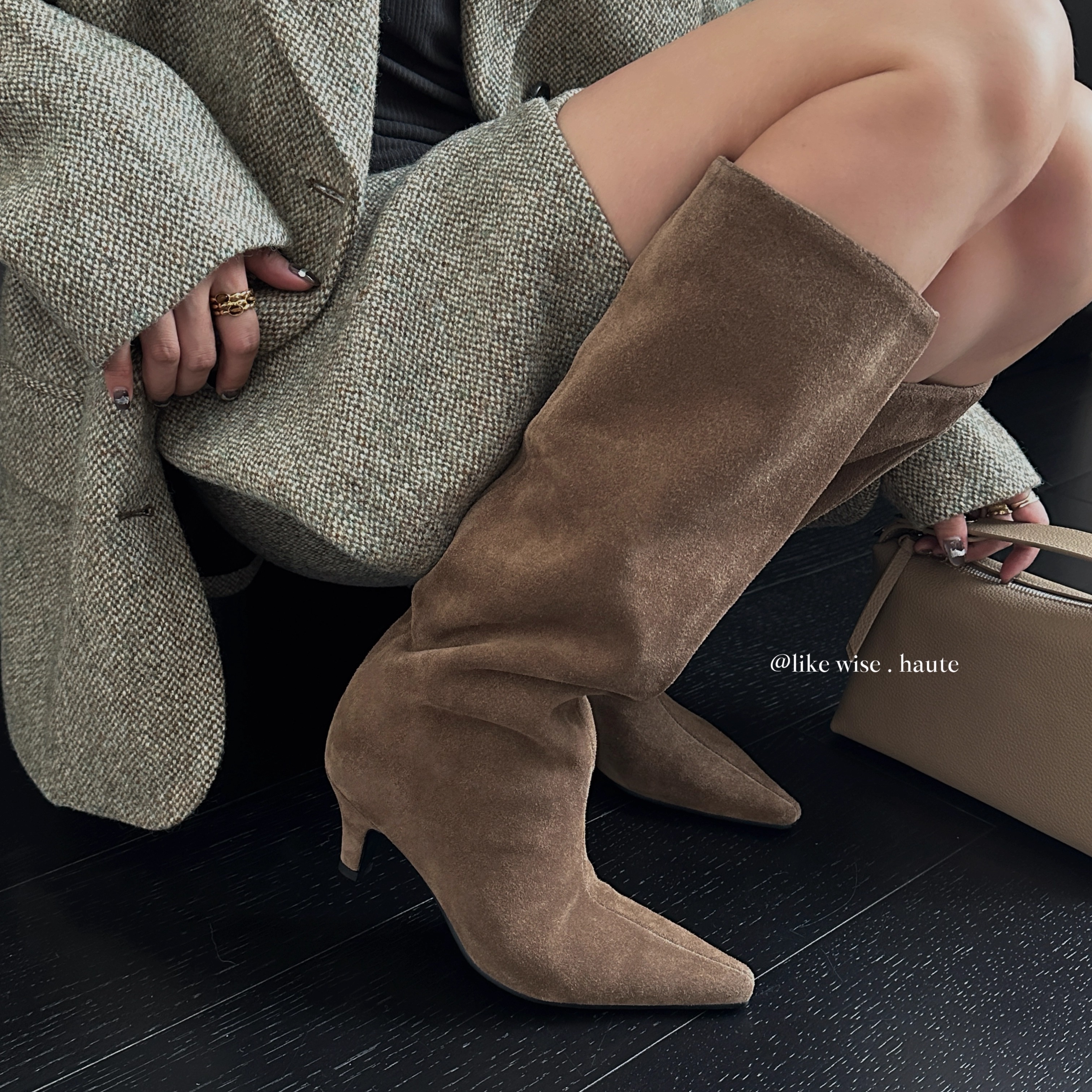 LIKE WISE HAUTE · 6cm尖头小猫跟法式复古百搭微宽筒高跟长靴