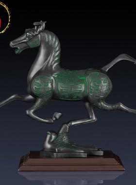 威弗列德中式马踏飞燕摆件办公室动物饰品铜奔马礼品纯黄铜马摆件