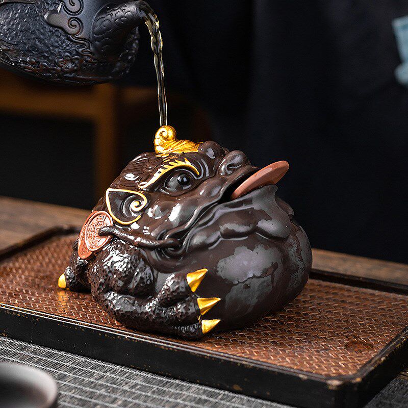 紫砂荣华富贵茶宠招财金蟾茶盘摆件创意手工茶玩可养陶瓷茶道零配