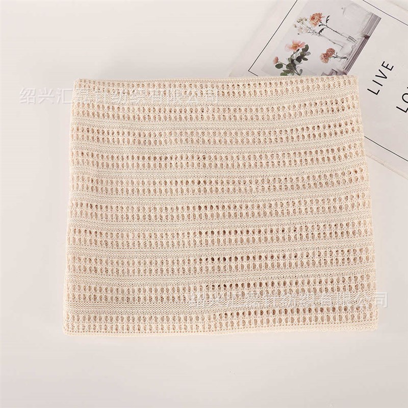 厂家新款时尚个性移孔对筒面料毛线针织提花面料横W机粗针提花布