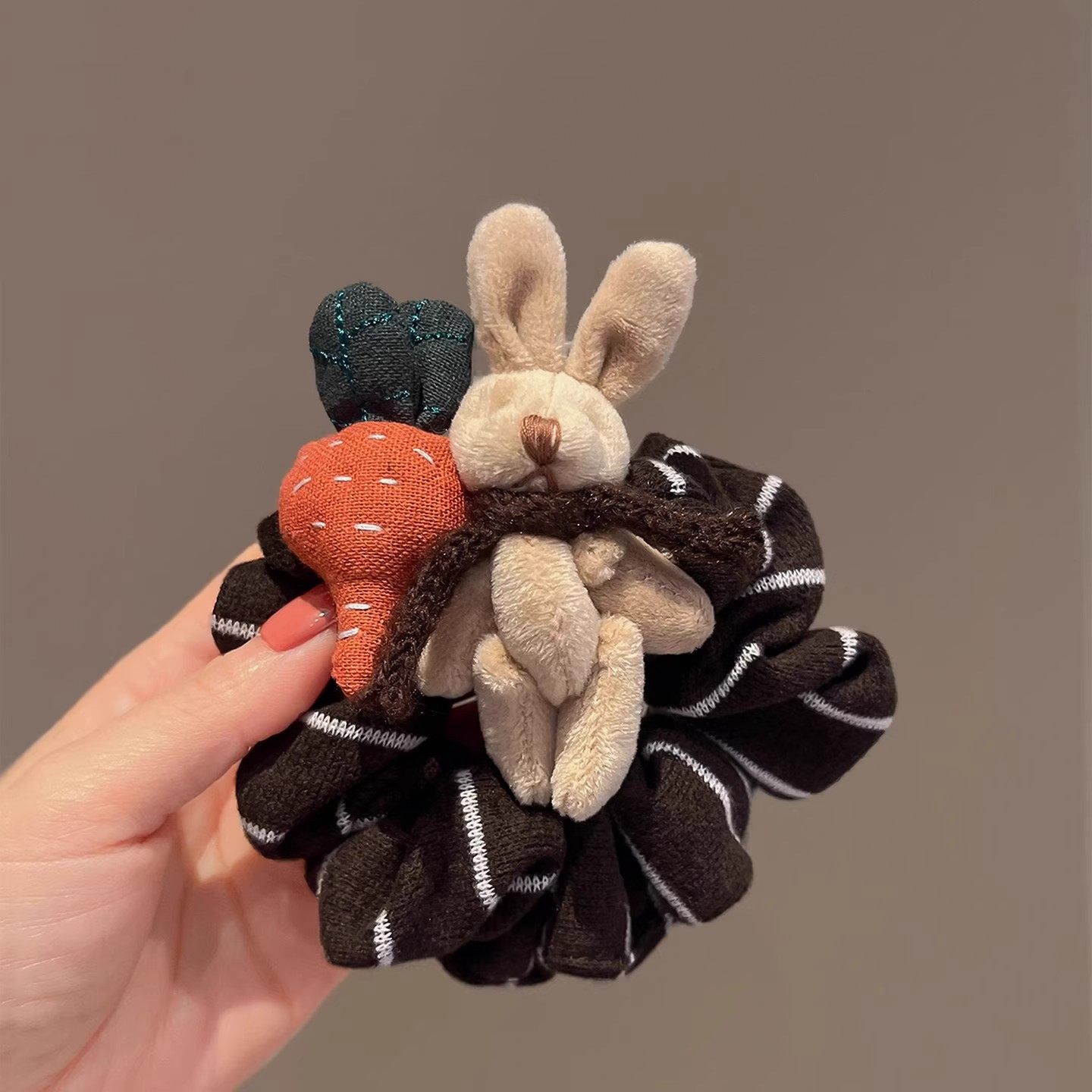 毛绒萝卜兔棕色针织布艺发圈秋冬新款可爱百搭肠圈发绳扎马尾头绳,饰品/流行首饰/时尚饰品新,发饰,淘宝优惠券,粉丝福利购,淘宝优惠卷