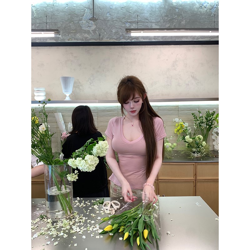 With 99jiu【花间蜜语】碎花裙休闲套装u领T恤鱼尾裙两件套