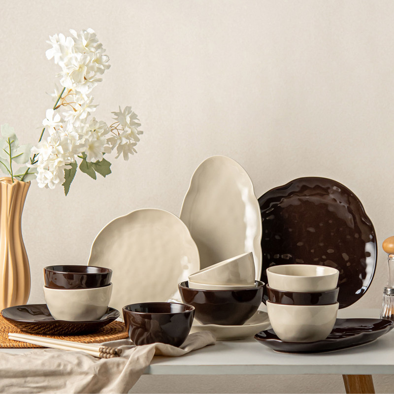 French minimalist cream-style tableware set gift box, moving, housewarming, warm home, gift, ceramic bowls and plates set