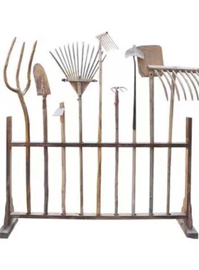 民俗怀旧老物件锄头农具铁锨木耙老式旧农耕工具收藏品道具摆件