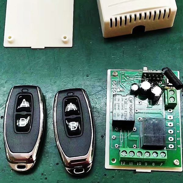 遥控开关2路信号量输出12V24学习型二路无线遥控开关智能通断器