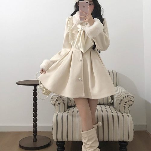 日单蕾系清楚系蕾服日系大小姐lizlisa风格白毛呢花边蝴蝶结外套