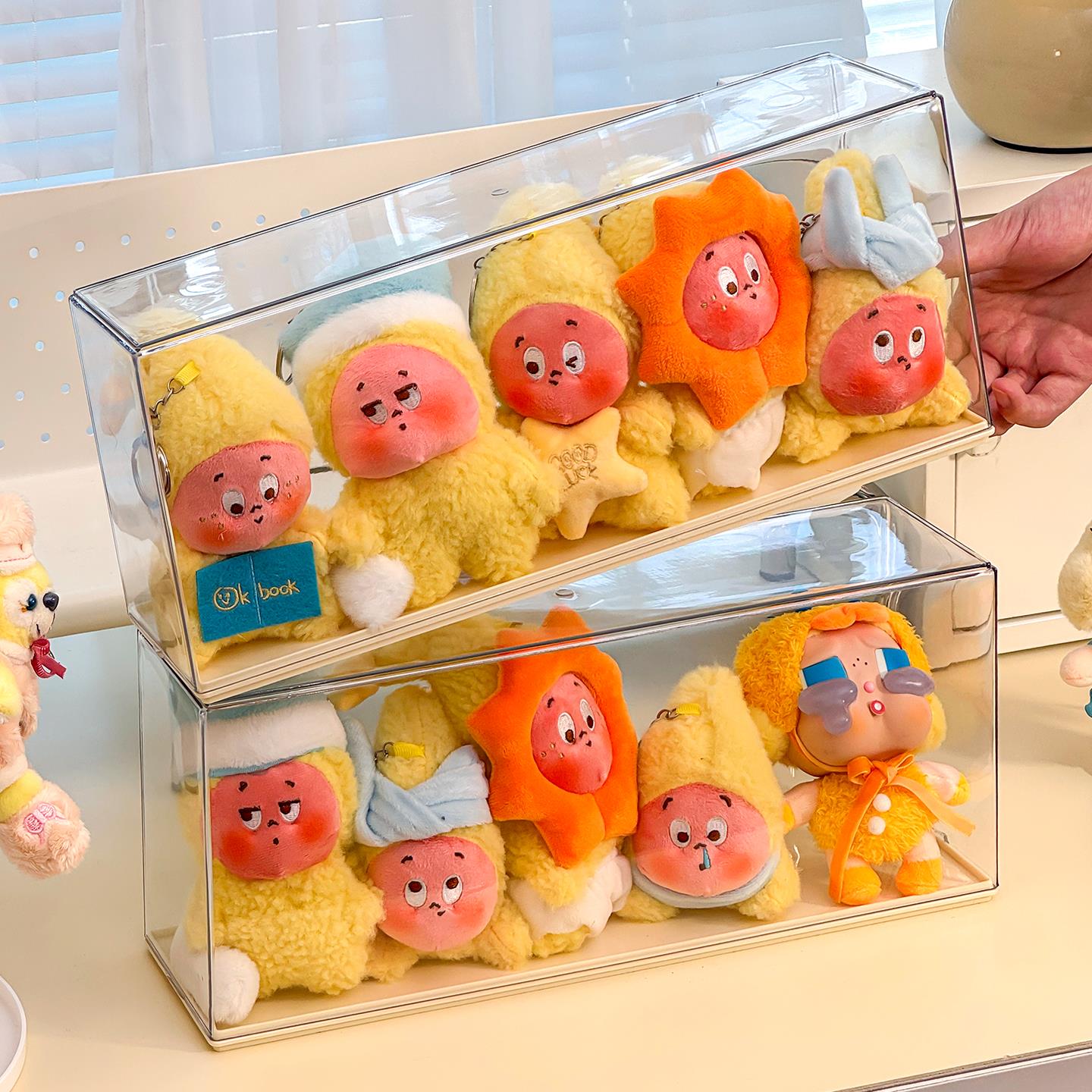 星星人展示盒拉布布挂件收纳盒公仔玩偶娃柜搪胶娃娃陈列置物架子