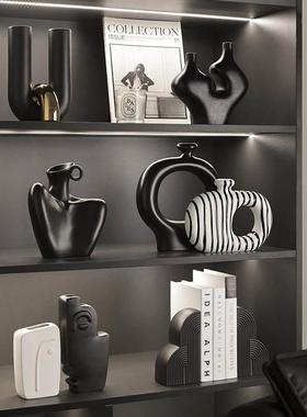 高档现代抽象黑白艺术个性小众样板间家居装饰品酒柜摆设客厅摆件