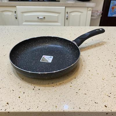 20cm燃气专用平底锅不粘锅不凸底煎蛋煎饼牛排家用烙饼煎锅