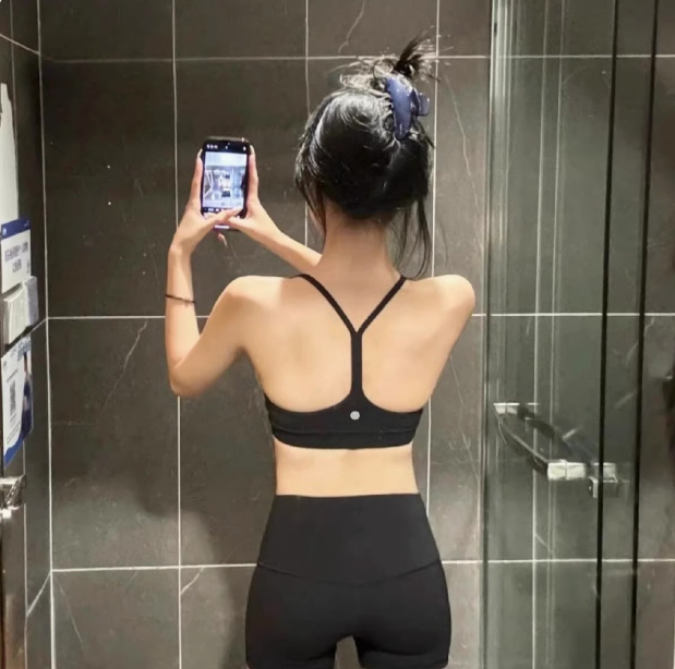 lulu原标运动Y形背心flowy同款