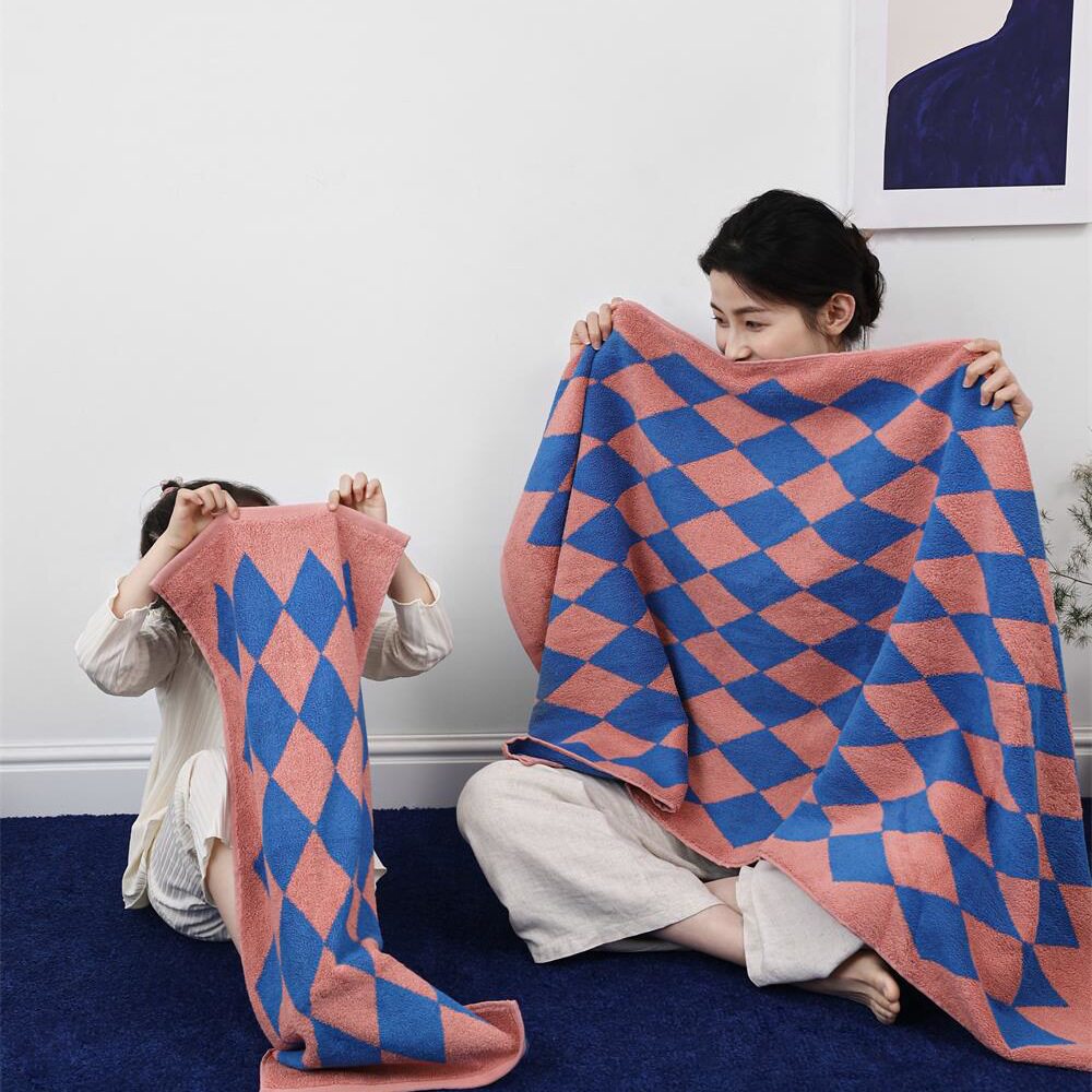 新款 纯棉A类精梳全棉毛巾复古菱格双色浴室吸水毛巾浴巾浴裙/浴