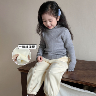 女童2025新款毛衣儿童秋冬保暖加绒针织衫女孩花边领一体绒打底衫