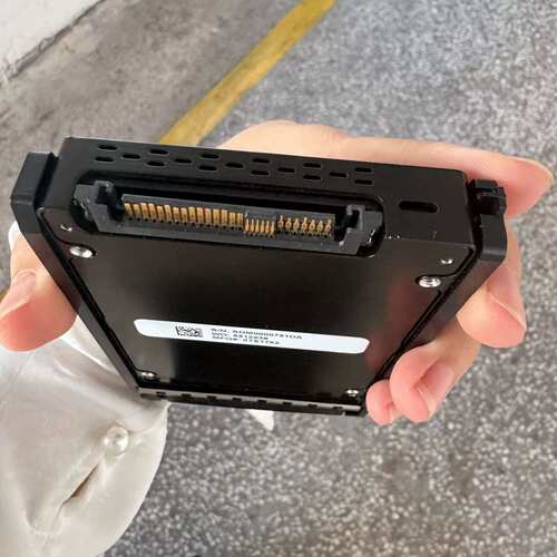 {议价}PM1633a X670A 15.3TB 12Gbps SS