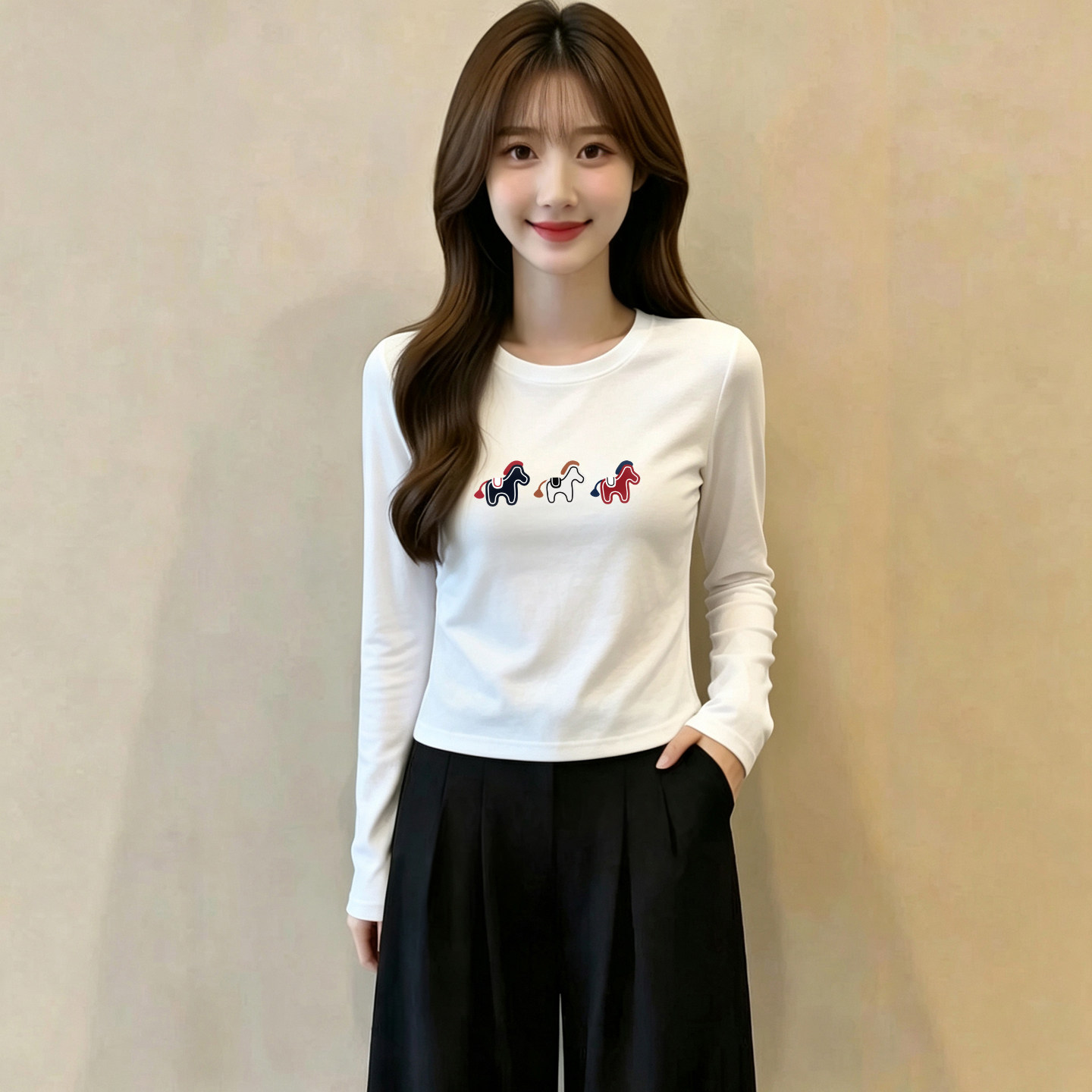 2026春季新款童趣小马圆领长袖t恤女修身短款小个子内搭打底上衣