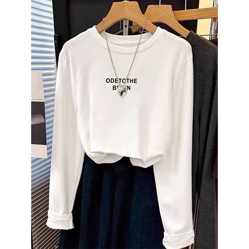 2026年新款白色长袖内搭T恤女早春秋冬季简约宽松上衣打底衫