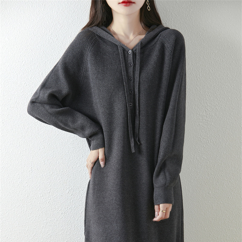 针织连衣裙秋冬新款超好看连帽中长款毛衣裙加厚保暖宽松长款毛衣