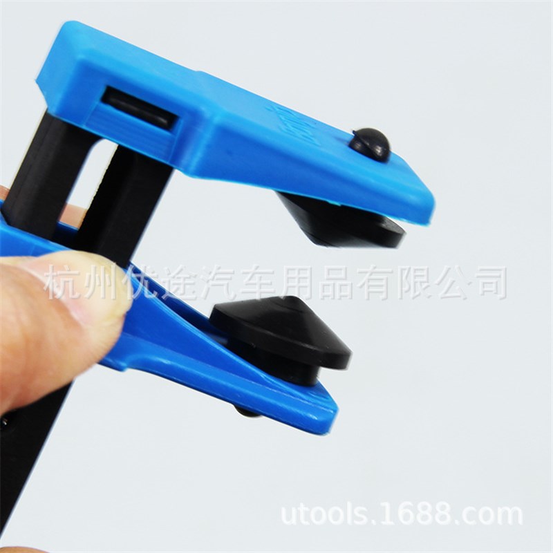 汽车制动喷嘴夹刹车油管塞制动油工具制动油管防止漏油4个