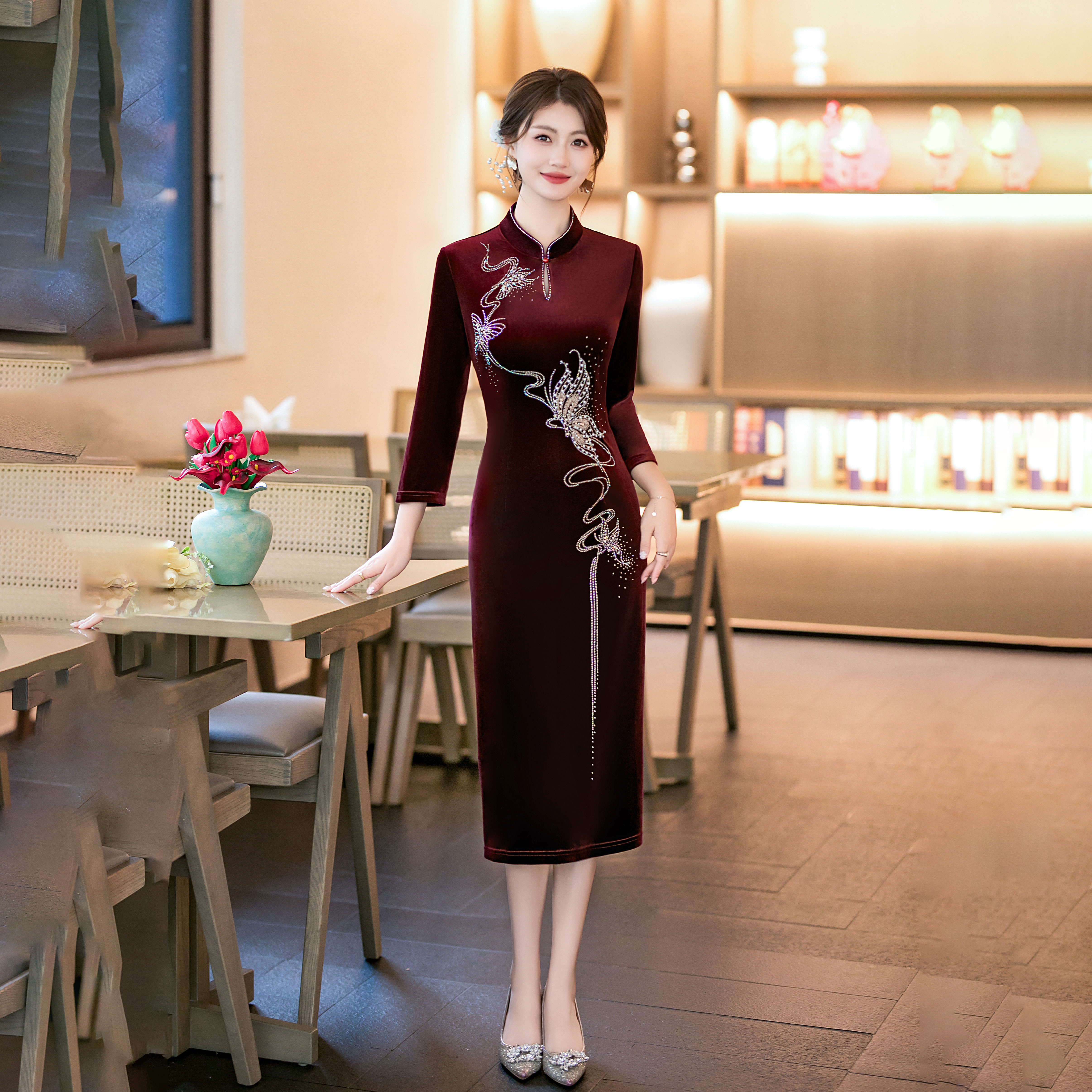 气质妈妈装婚宴敬酒服旗袍连衣裙图片